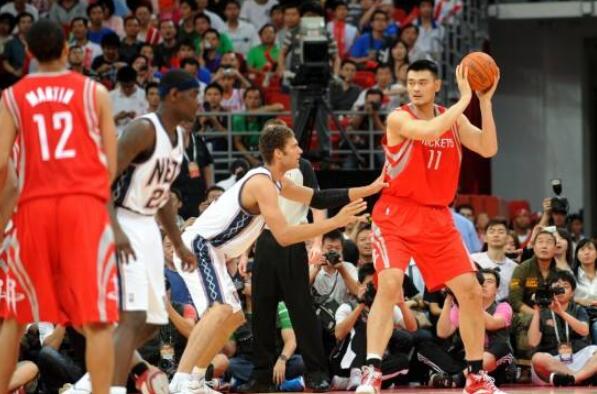 钢质平移防火卷帘